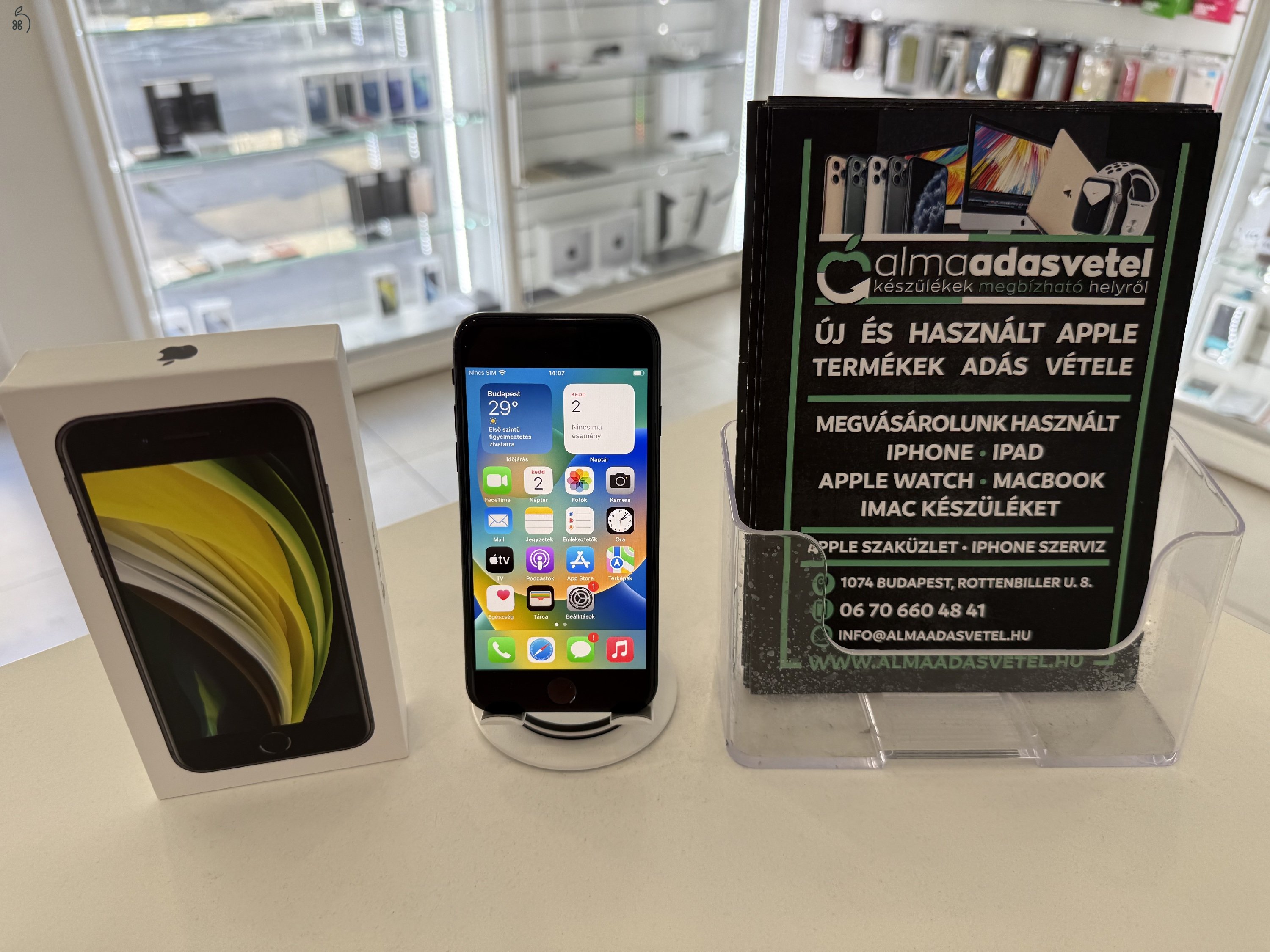 iPhone SE 2020 64GB Független Újszerű/1-3 hónap gar./Akku 93%/p4441