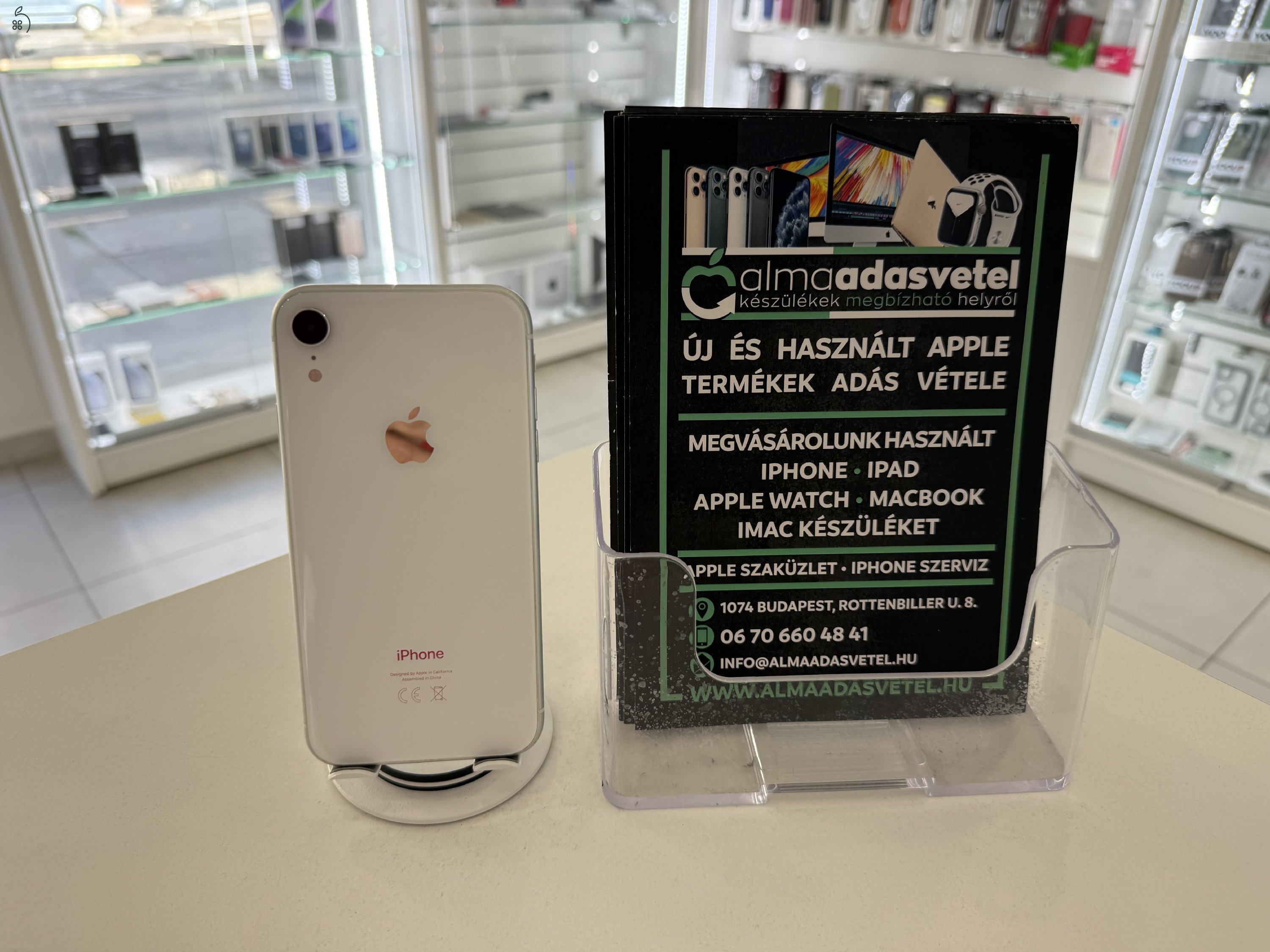 iPhone XR 64GB Független Megkímélt/1 hónap gar./Akku 80%/p4442
