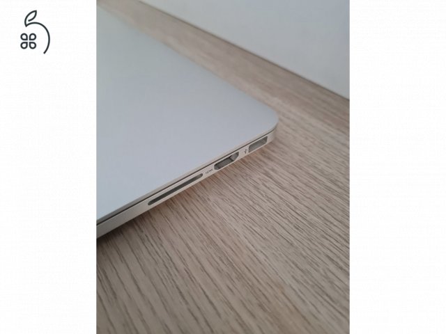 MacBook Pro 13” Retina (2014, i5, 8GB RAM, 125GB SSD)