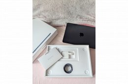 MacBook Air M2 mint az új, minden tartozékával