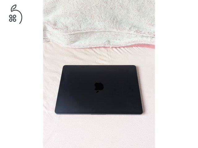 MacBook Air M2 mint az új, minden tartozékával
