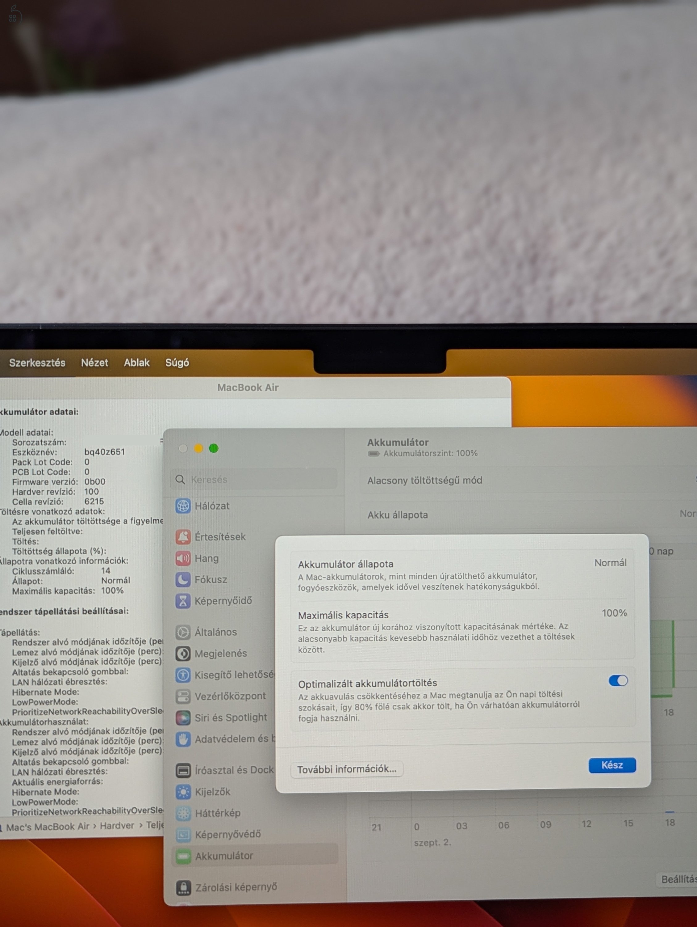 MacBook Air M2 mint az új, minden tartozékával