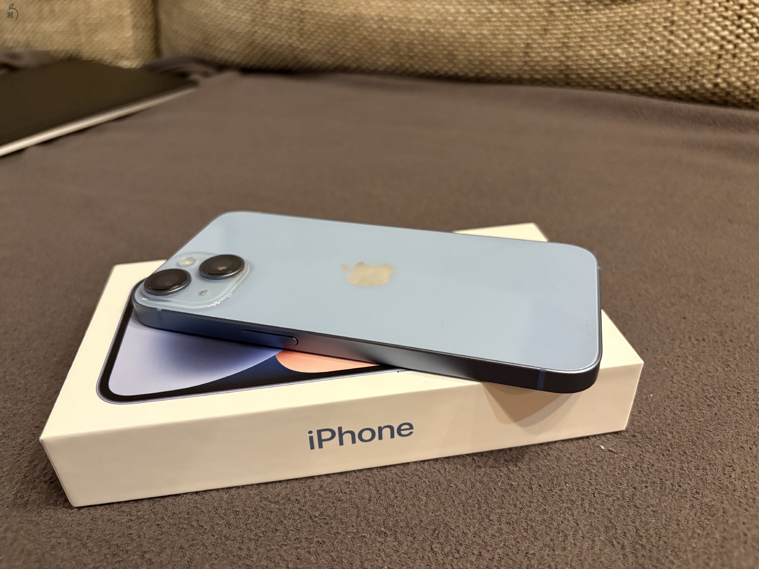 Eladó megkimélt Iphone 14 telefon