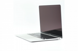 1 év garanciával! Felújított Apple Macbook AIR i5 2020 256 GB Silver