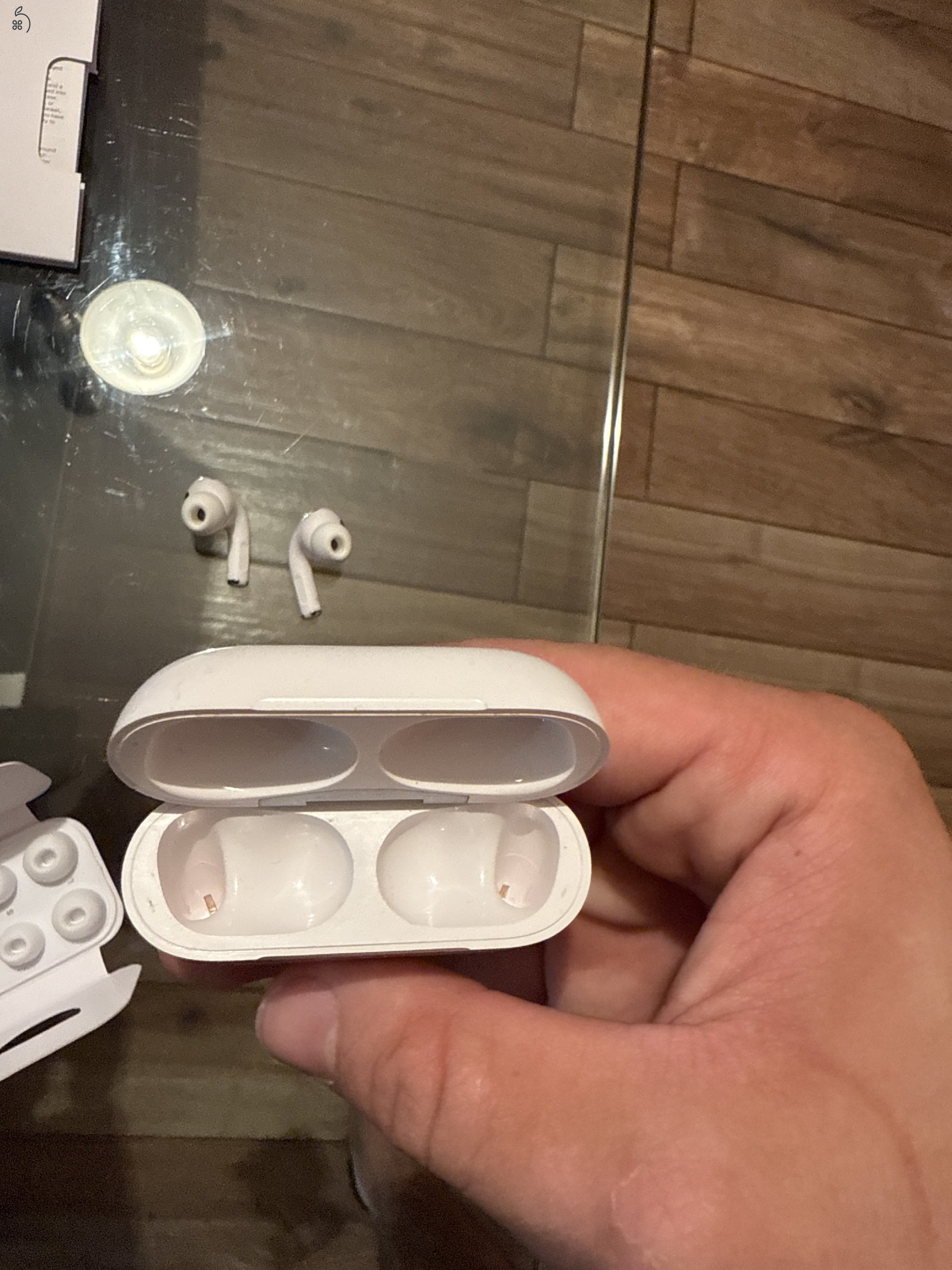 Apple airpods pro  2 generation