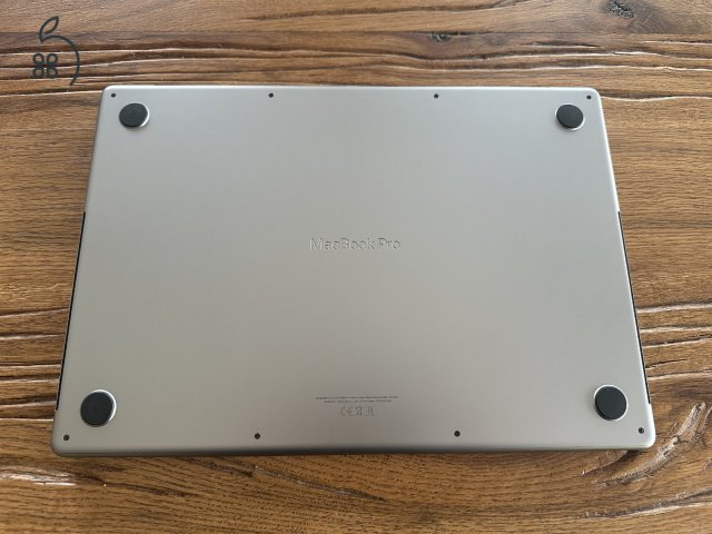 Apple Macbook Pro 16 - M1 MAX 10/32 64GB RAM 1TB SSD Asztroszürke