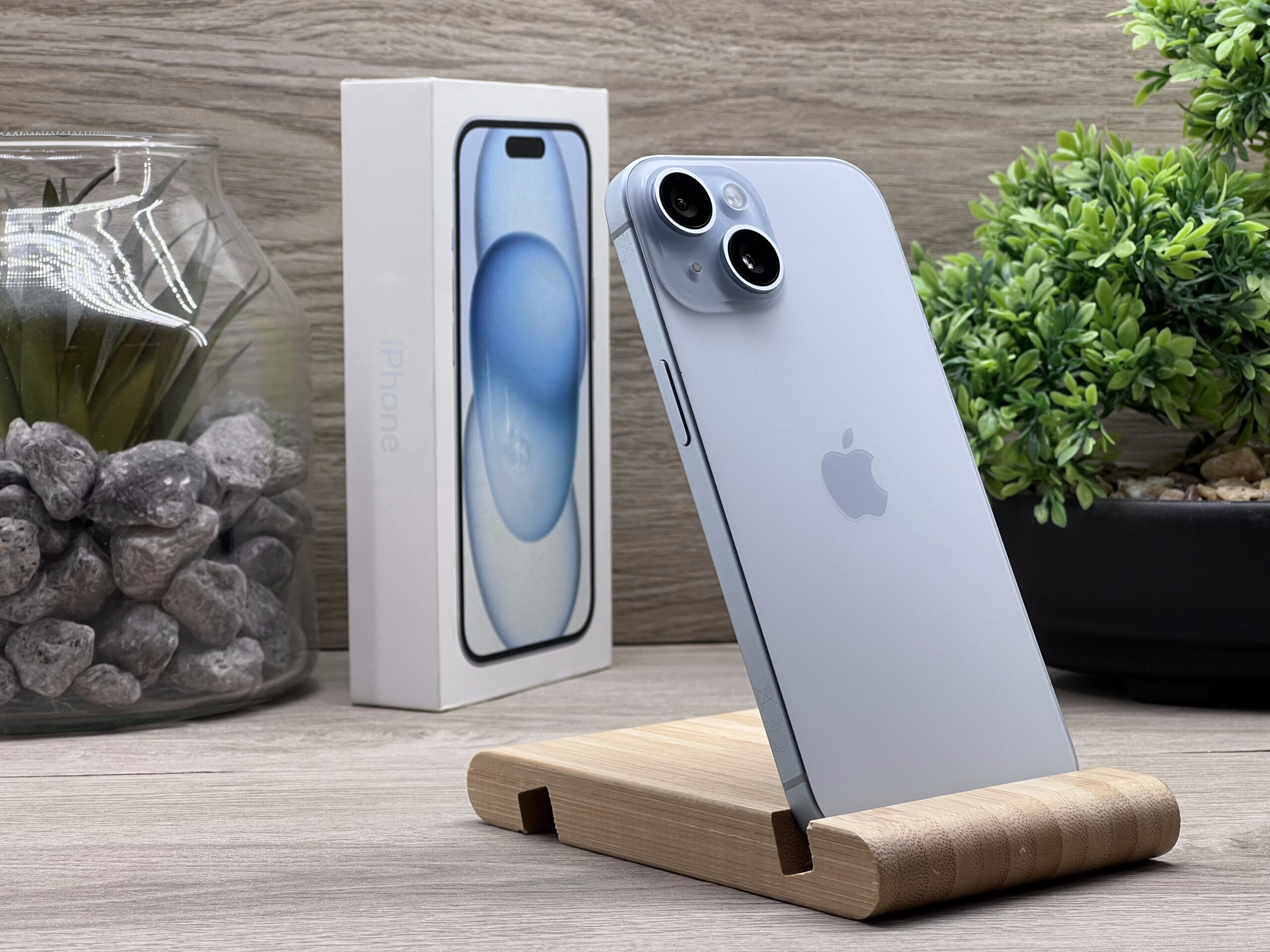 Hibátlan iPhone 15 Blue 128GB 2 ÉV Garanciával Számlával 93% Aksi