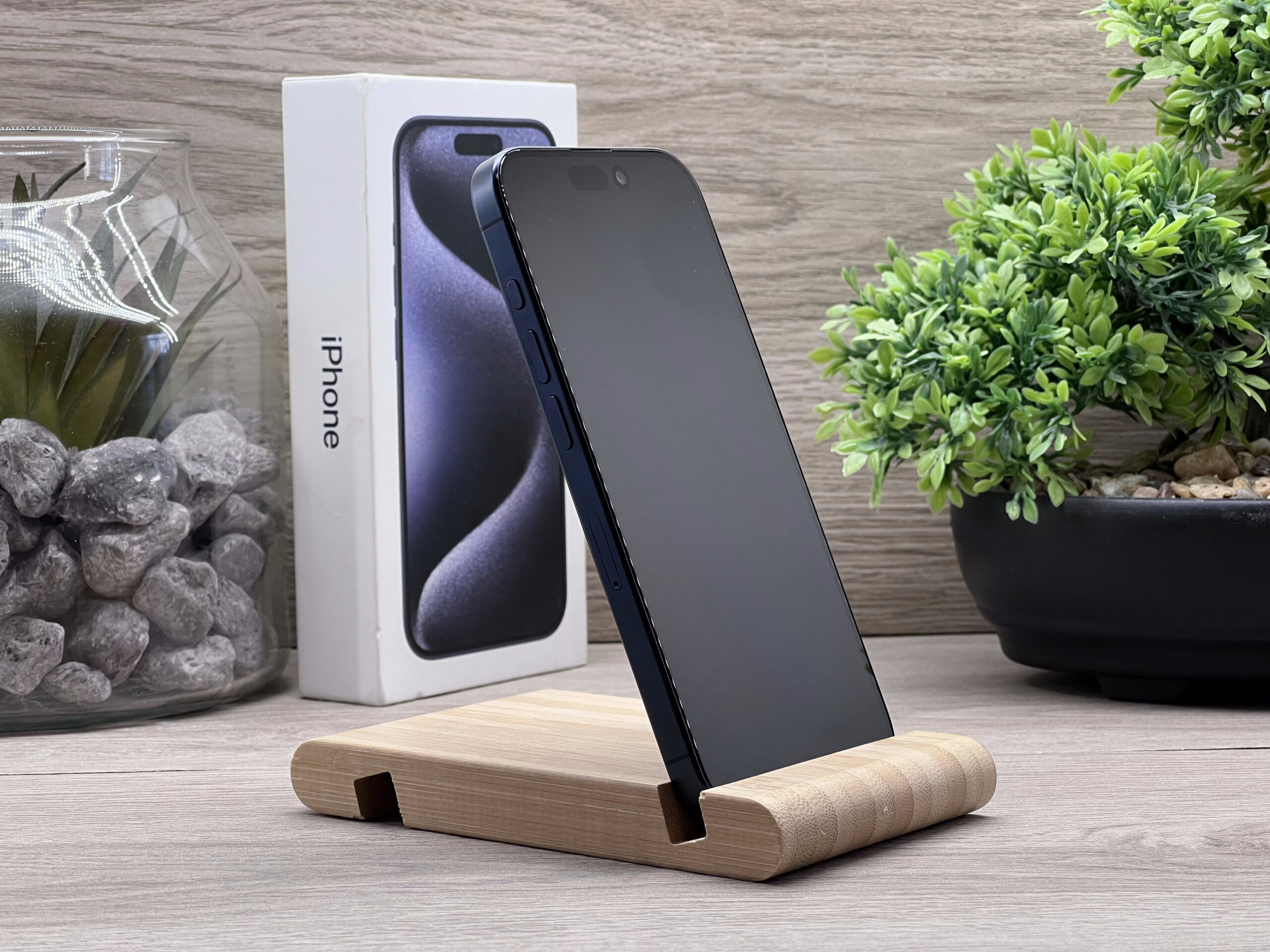 Hibátlan iPhone 15 Pro Blue Titanium 128GB 2 ÉV Garanciával Számlával 92% Aksi