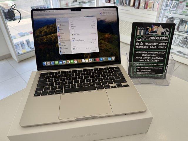 MacBook Air M2 Újszerű 13