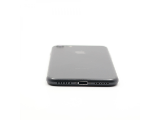 1 év garanciával! Felújított iPhone 7 32 GB Black