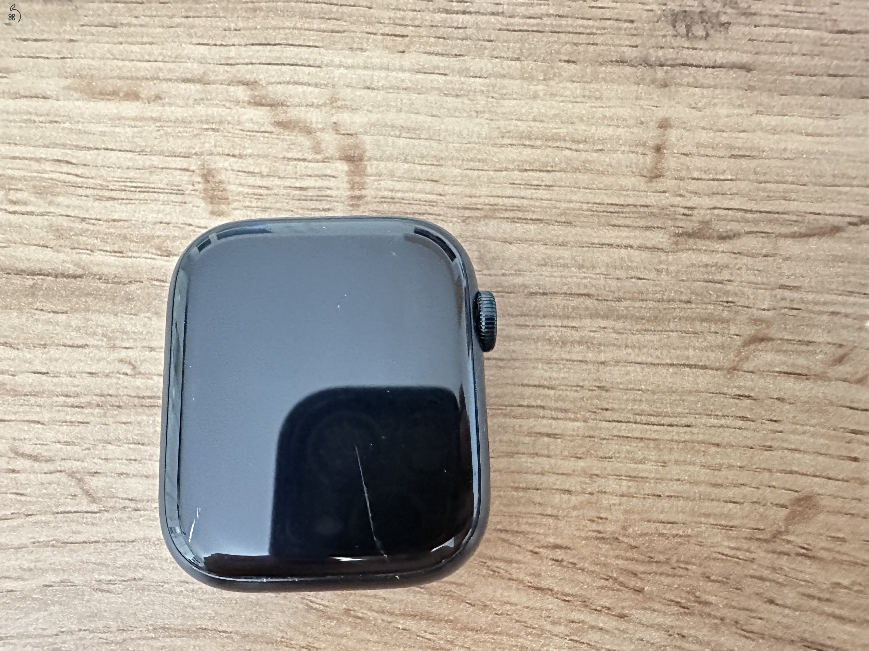 Apple Watch Series 8 GPS 45mm Éjfekete alumínium éjfekete sportszíjjal