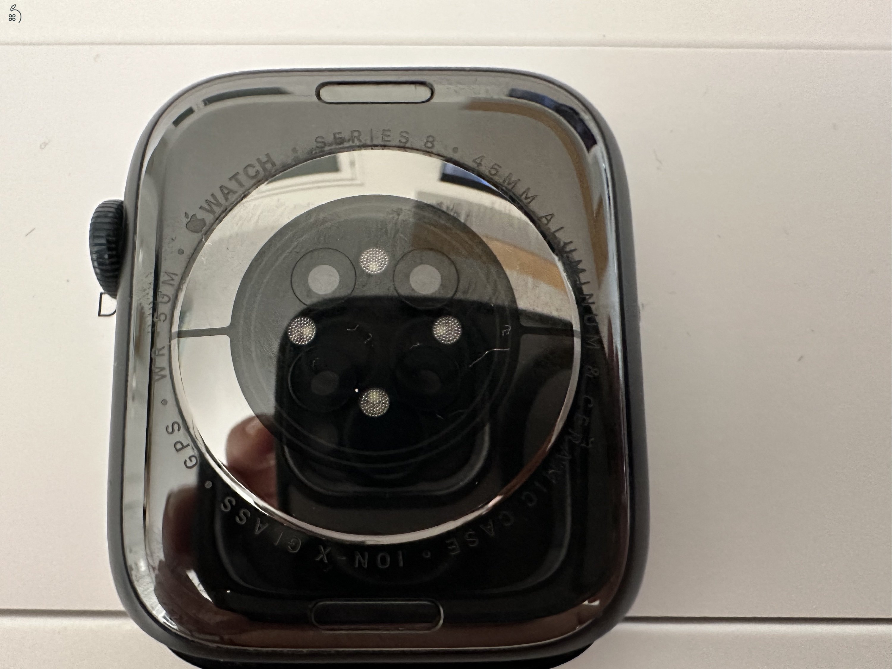 Apple Watch Series 8 GPS 45mm Éjfekete alumínium éjfekete sportszíjjal
