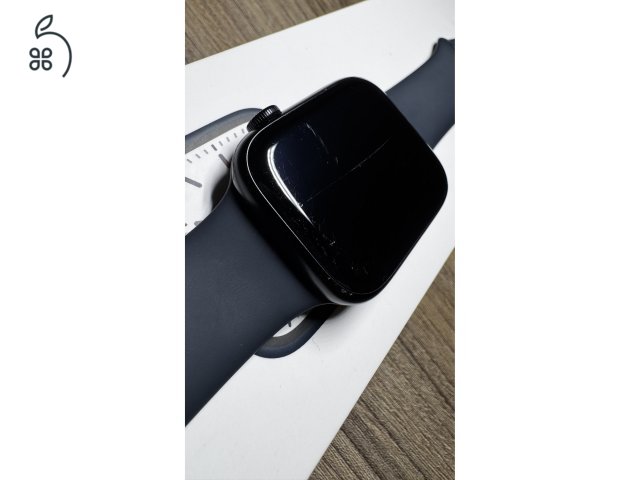 Eladó Midnight Apple Watch Series 7 GPS + Cellular 45mm 