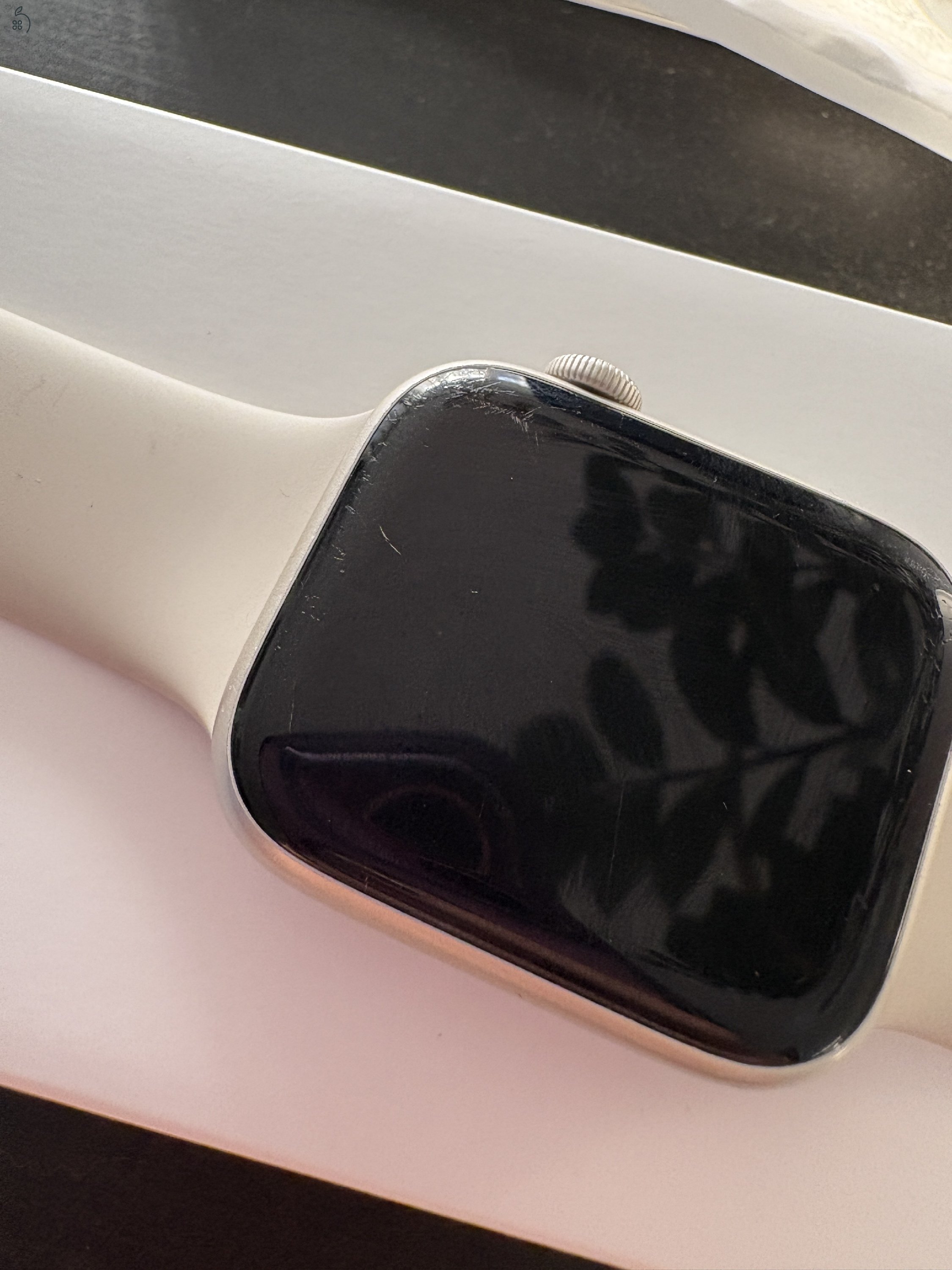  Apple Watch S8 45mm Csillagfény