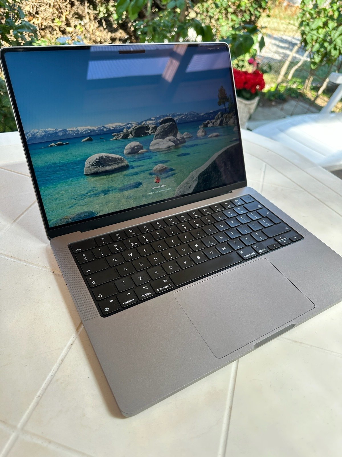 MacBook Pro 14' M1 Pro 10/16 mag, 16GB RAM, 1TB SSD (CTO)