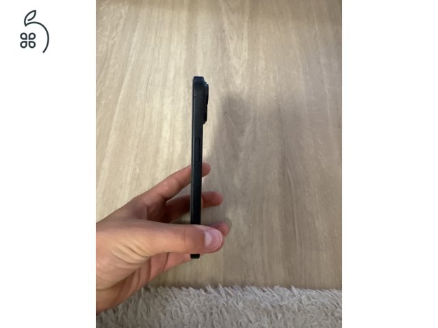 Eladó Iphone 15