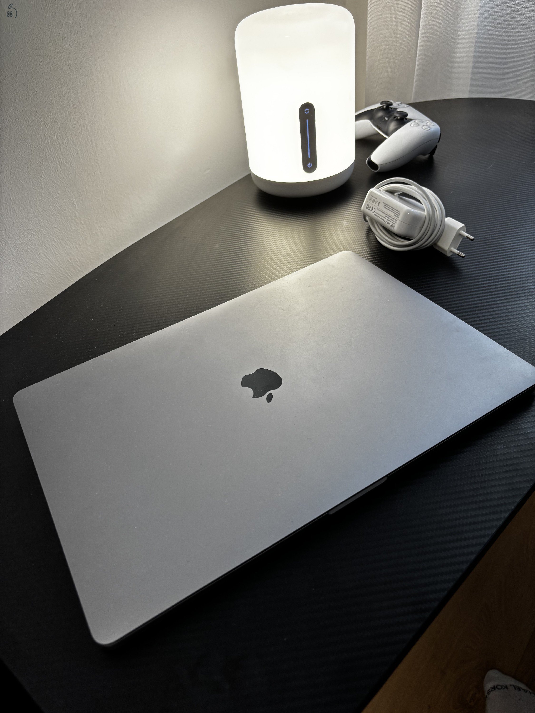 Apple MacBook Pro 16