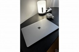 Apple MacBook Pro 16