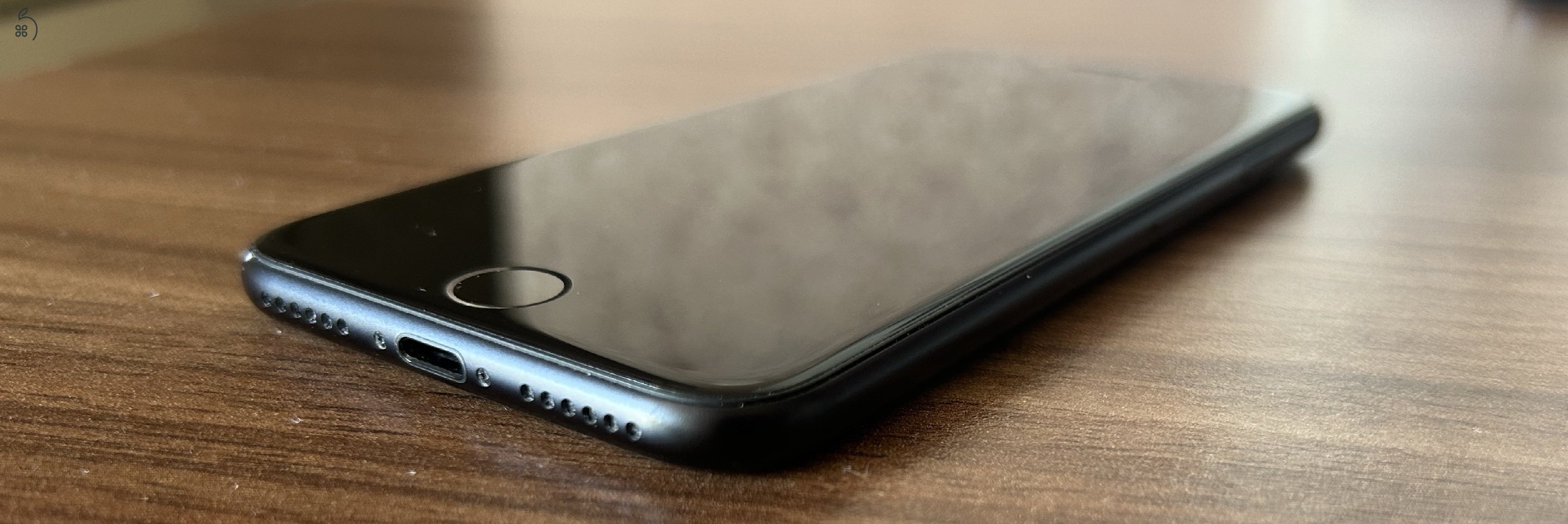 iPhone SE 2020 64GB fekete