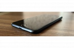 iPhone SE 2020 64GB fekete