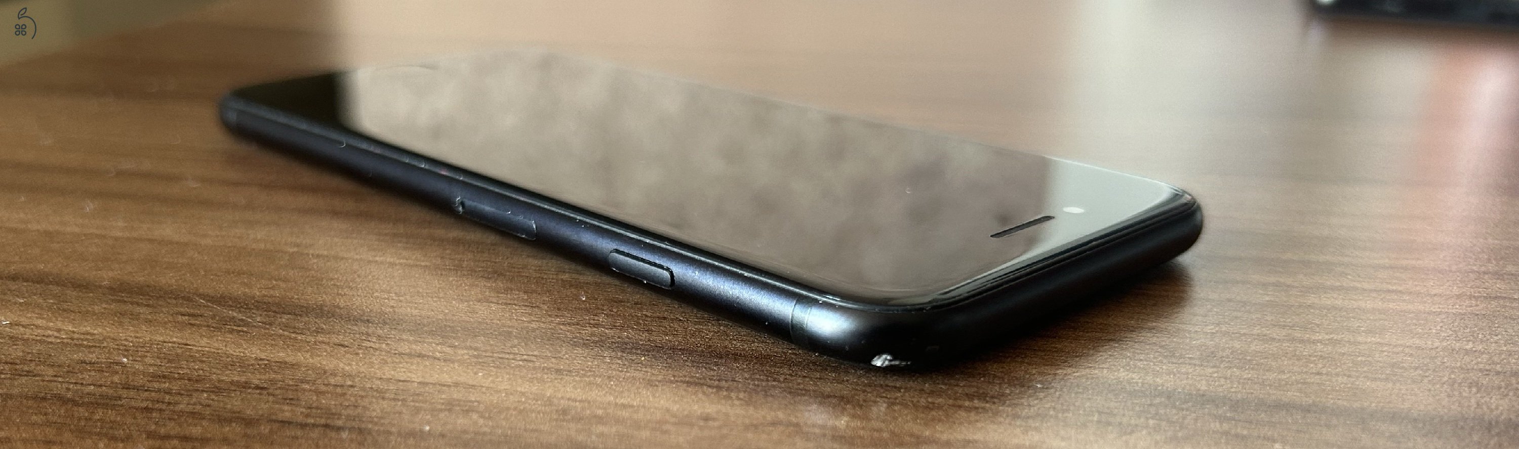 iPhone SE 2020 64GB fekete