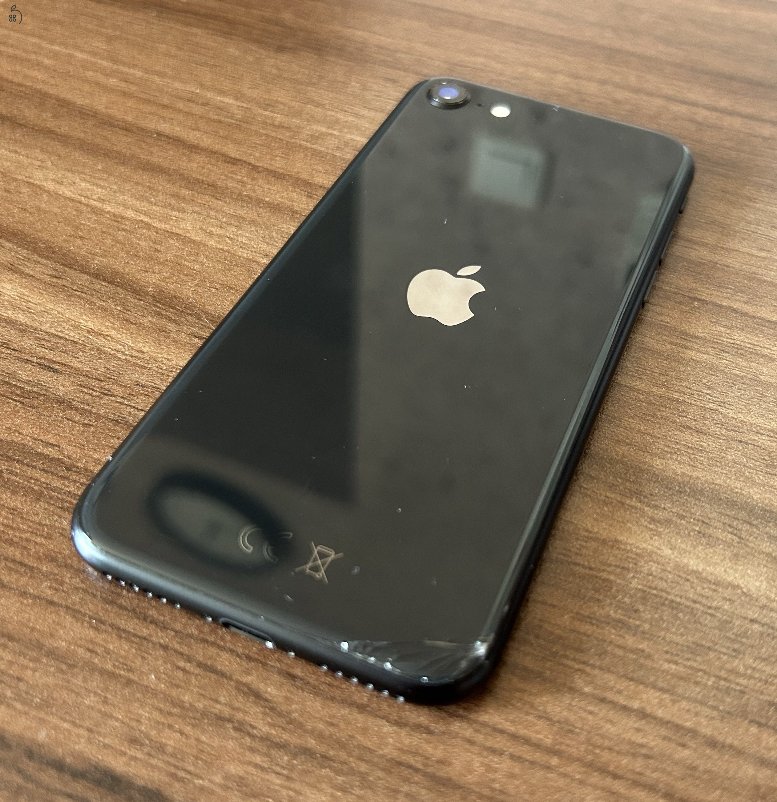 iPhone SE 2020 64GB fekete