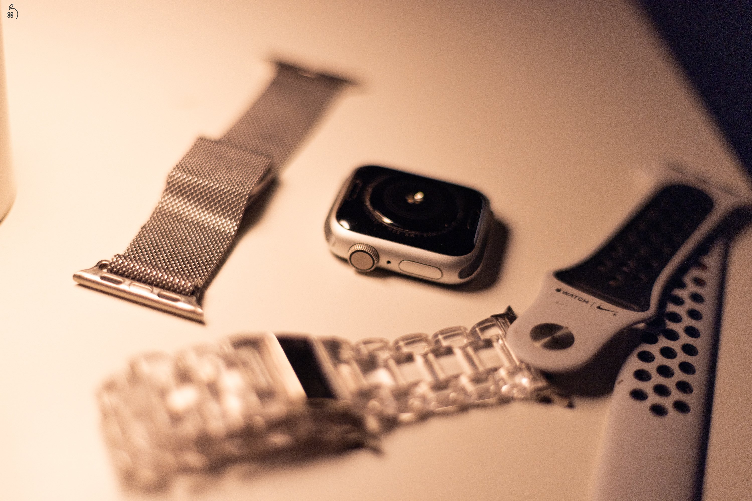 Apple Watch S4 - 40mm, kihasználatlanság miatt eladó