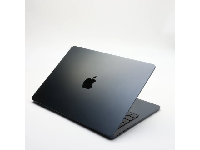 !! 1 ÉV GARANCIA !! Apple MacBook Air 13″ 2022 M2 256 GB SSD 8 GB RAM Midnight 96% EU Bill