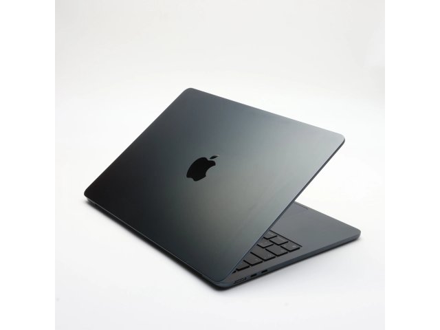 !! 1 ÉV GARANCIA !! Apple MacBook Air M3 2024 13″ 256 GB 16 GB RAM Midnight 98% EU Bill