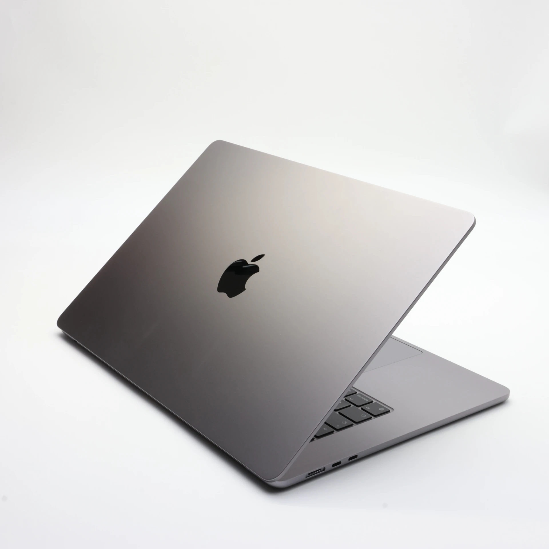 !! 1 ÉV GARANCIA !! Apple MacBook Air M2 2023 15″ 8 GB RAM Space Gray 100% EU Bill