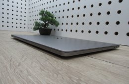 Apple MacBook Pro 16” Touch Bar – Újszerű i9 erőgép, 32 GB RAM / 500 GB SSD – Használt, karcmentes – 3 hónap garanciával