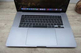 Apple MacBook Pro 16” Touch Bar – Újszerű i9 erőgép, 32 GB RAM / 500 GB SSD – Használt, karcmentes – 3 hónap garanciával