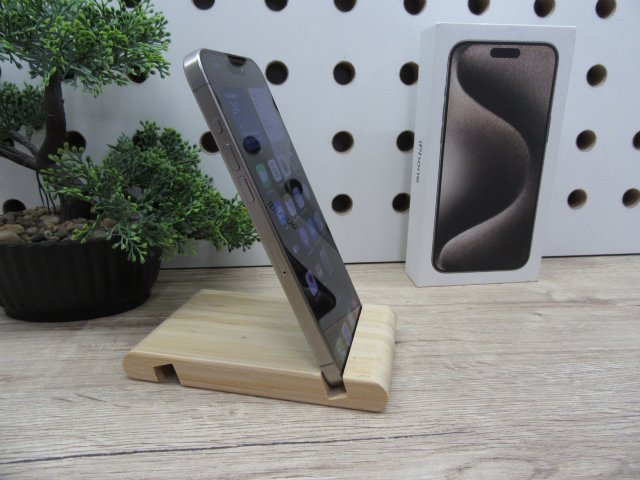 Apple iPhone 15 Pro Max – Natural Titanium – Titán dizájn, 5× optikai zoom – 256 GB – Használt, szép állapot – 3 hónap garanciával
