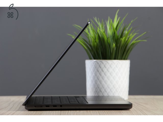 Apple Macbook Pro 14