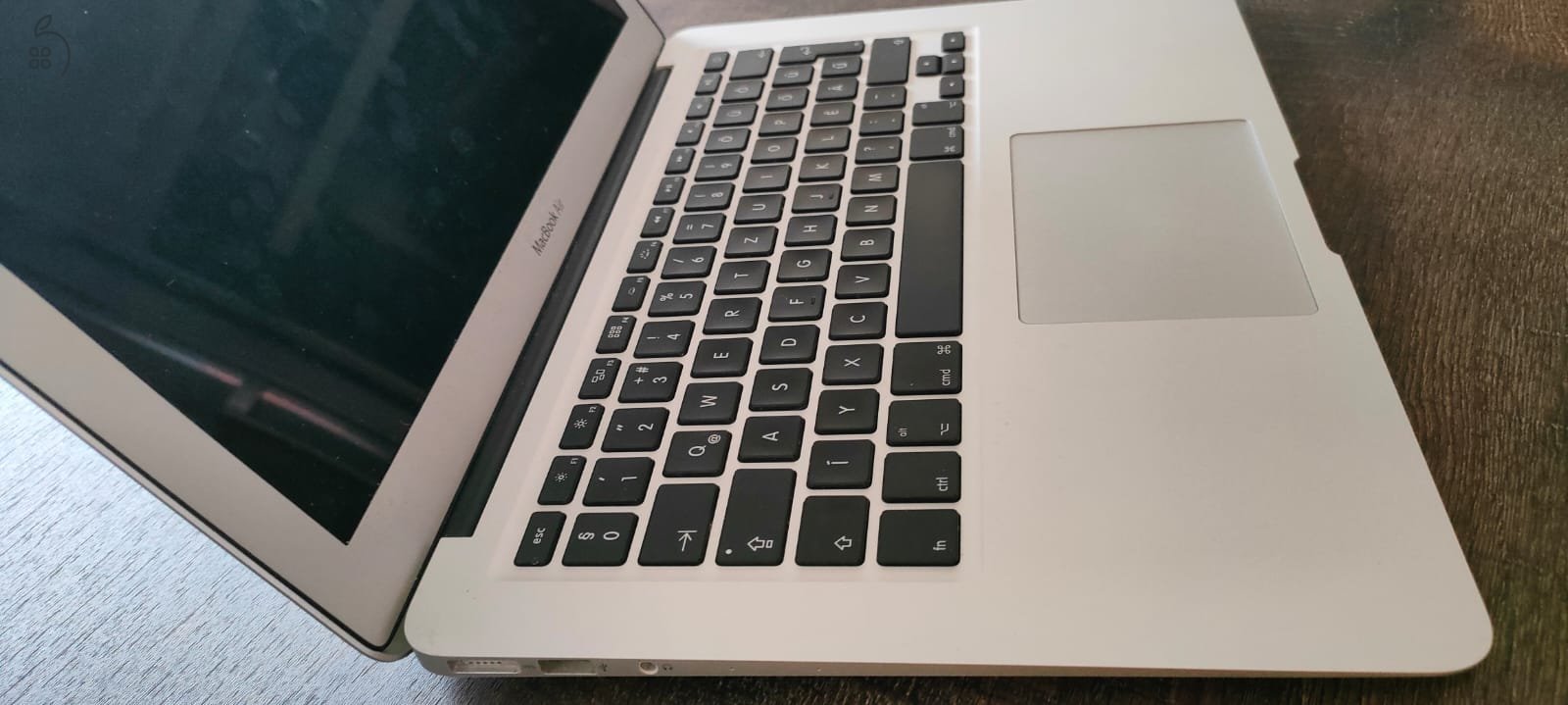 MacBook Air eladó (19-inch, 2017)