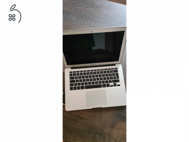 MacBook Air eladó (19-inch, 2017)