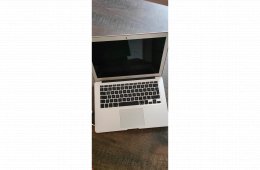 MacBook Air eladó (19-inch, 2017)