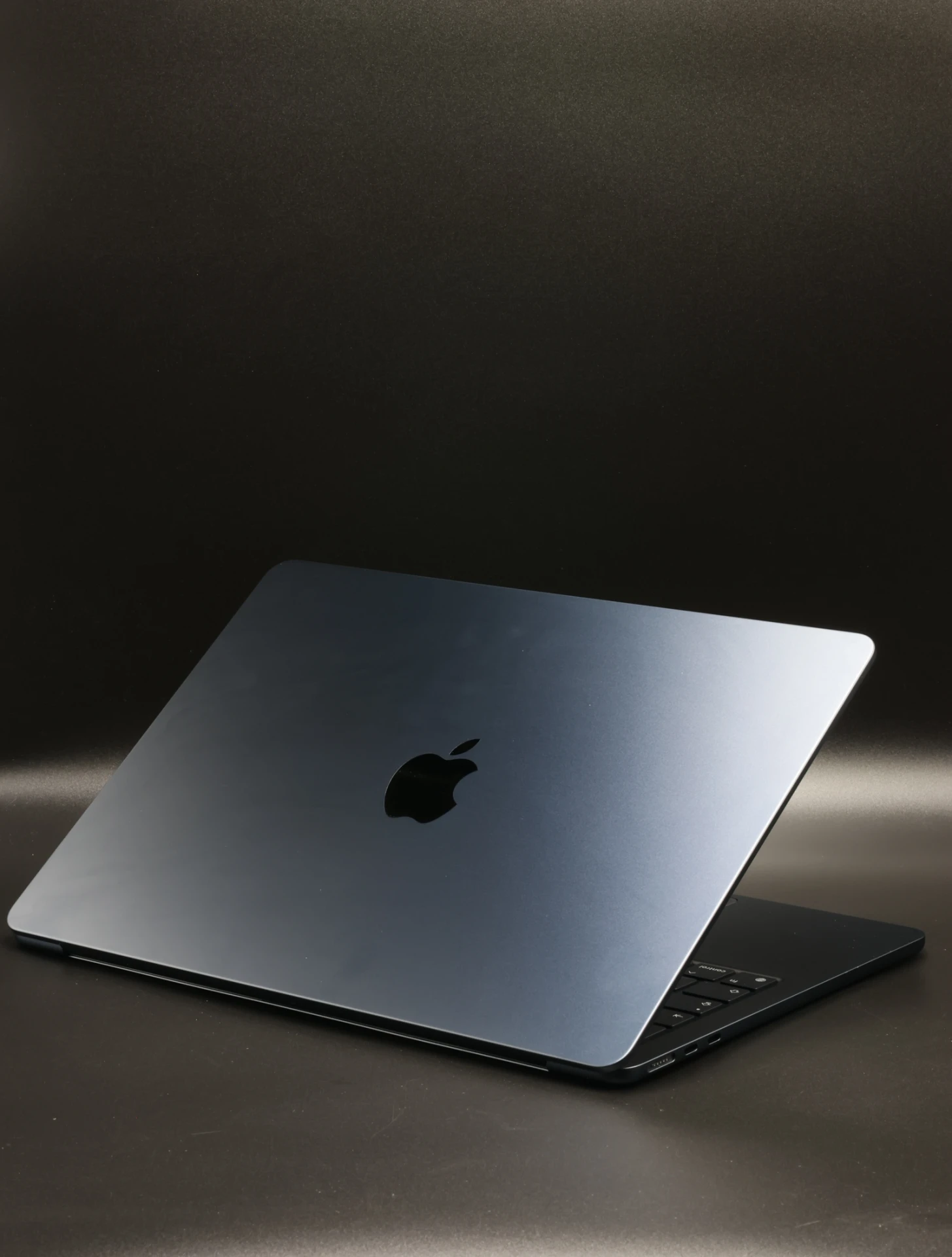 Apple MacBook Air 13″ 2022 M2 512 GB Midnight 100% akku - 12 HÓ GARANCIA