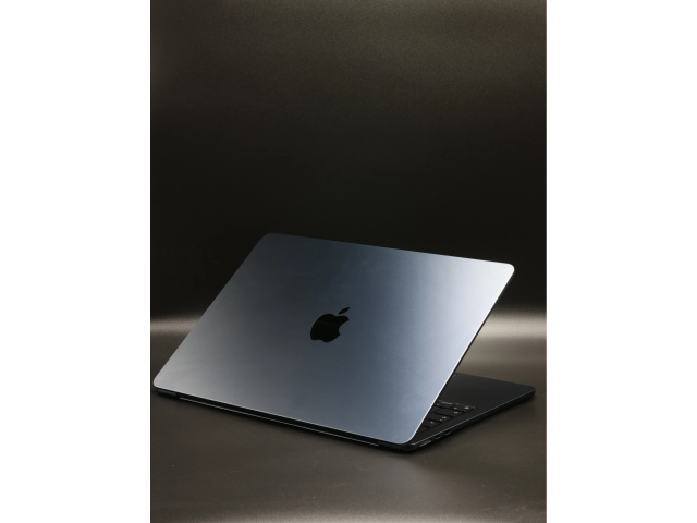 Apple MacBook Air 13″ 2022 M2 512 GB Midnight 100% akku - 12 HÓ GARANCIA