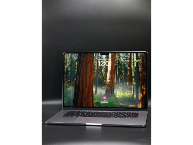 Apple MacBook Air M2 2023 15
