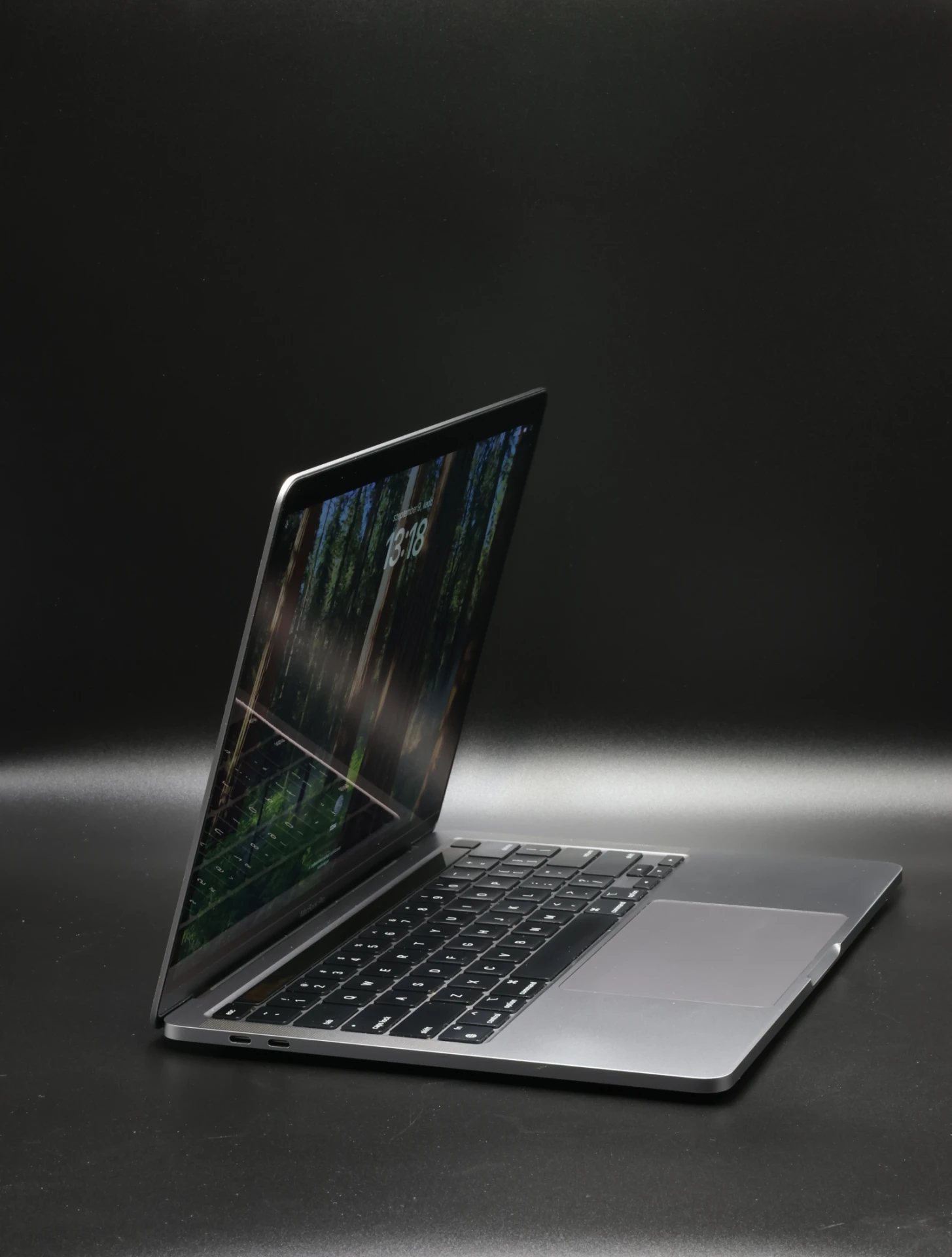Apple MacBook Pro 13″ Touch Bar 2020 M1 512 GB Space Gray 89% akku - 12 HÓ GARANCIA