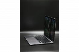 Apple MacBook Pro 13″ Touch Bar 2020 M1 512 GB Space Gray 89% akku - 12 HÓ GARANCIA