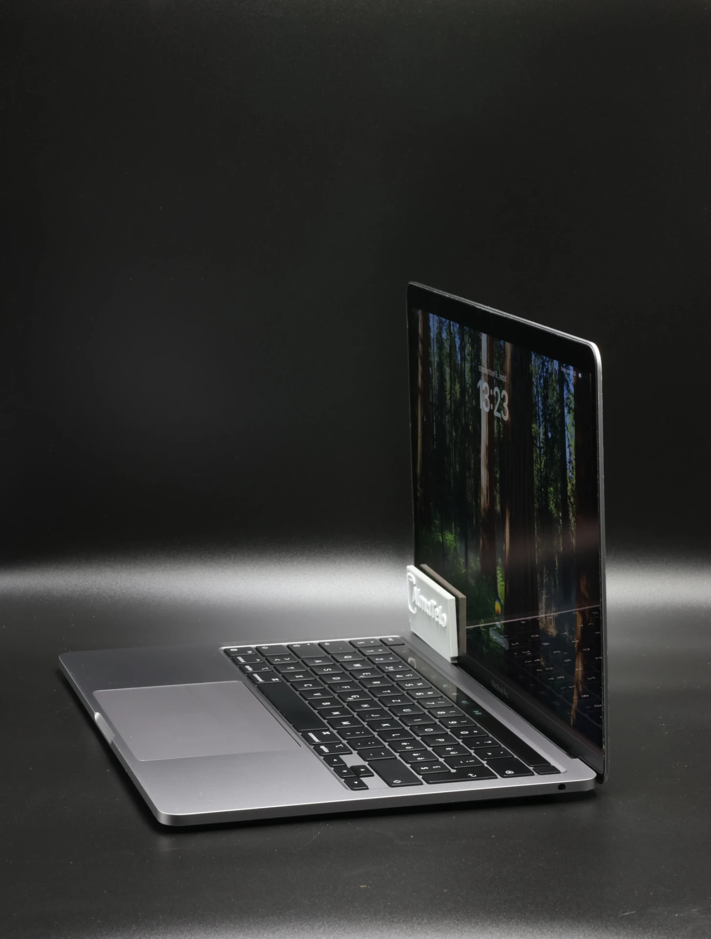 Apple MacBook Pro 13″ Touch Bar 2020 M1 256 GB Space Gray 95% akku - 12 HÓ GARANCIA