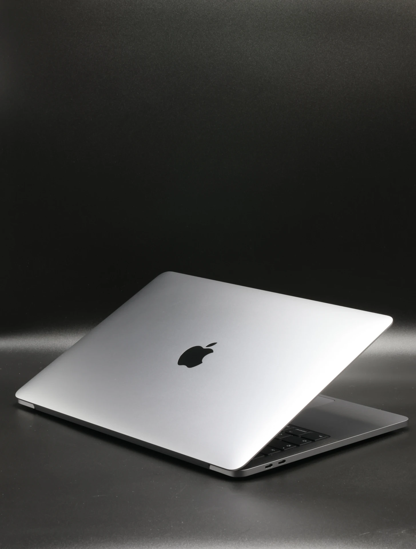 Apple MacBook Pro 13″ Touch Bar 2020 i5 256 GB Space Gray akku - 12 HÓ GARANCIA
