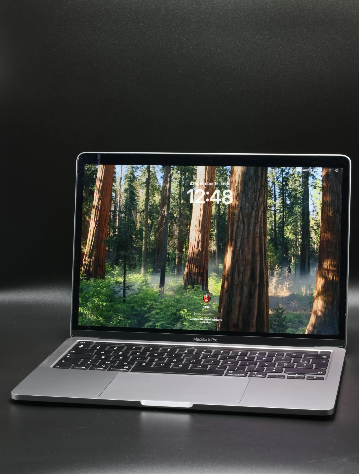 Apple MacBook Pro 13″ Touch Bar 2020 i5 256 GB Space Gray akku - 12 HÓ GARANCIA