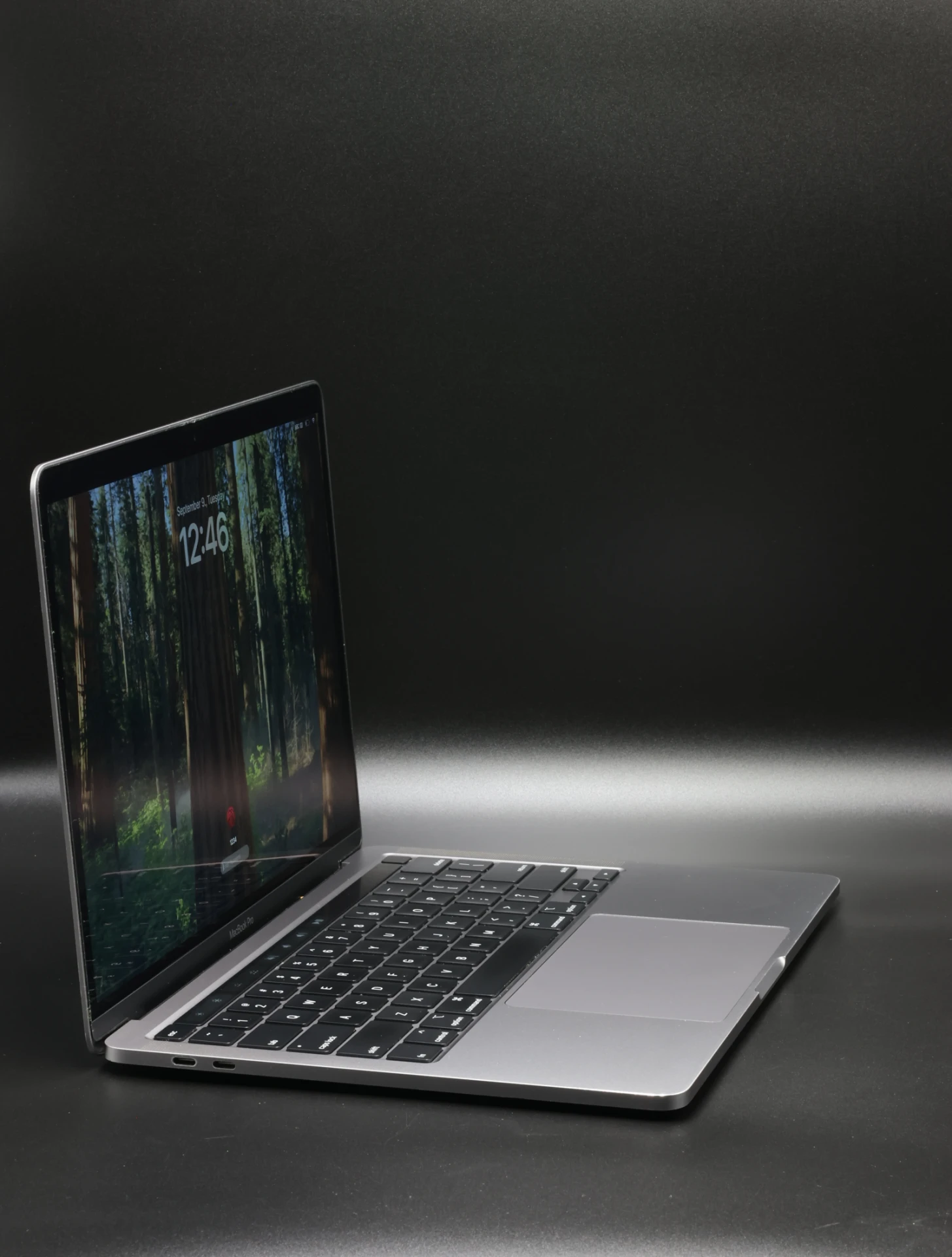 Apple MacBook Pro 13″ Touch Bar 2020 i5 256 GB Space Gray akku - 12 HÓ GARANCIA
