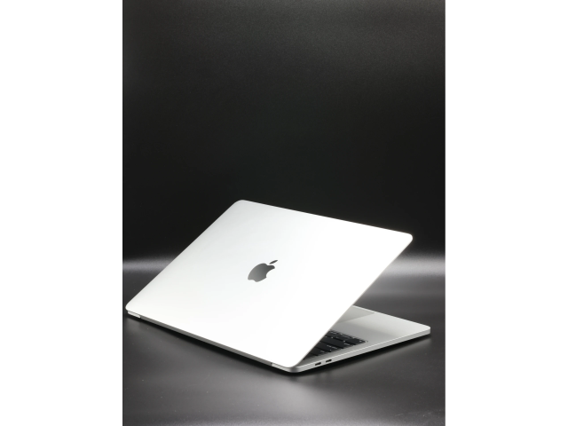 Apple MacBook Pro 13″ Touch Bar 2020 i5 512 GB Silver akku - 12 HÓ GARANCIA