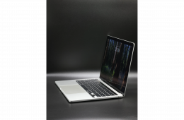 Apple MacBook Pro 13″ Touch Bar 2020 i5 512 GB Silver akku - 12 HÓ GARANCIA