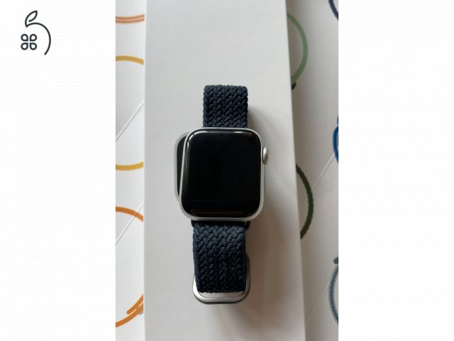 UNIQ Apple Watch Fonott Szíj