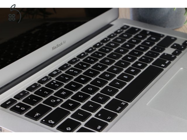Apple Macbook Air 13